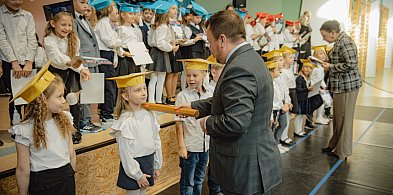 Przodkowo. To był wyjątkowo uroczysty dzień dla pierwszoklasistów-73196