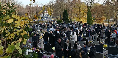 Uroczystość Wszystkich Świętych na kartuskim cmentarzu-73394