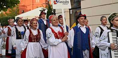 Kartuzy. Zespół "Kaszuby" chce wrócić do Kaszubskiego Dworu-73463