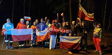 Banino. Zorganizowali marsz z kijkami dla Niepodległej-73781