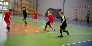 Turniej Piłki Nożnej Halowej w Kiełpinie. Zwycięstwo UKS Sparty Sycewice-73952