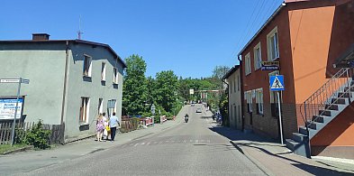 Sulęczyno. Będą kontrolować reklamy przy drogach gminnych-73910