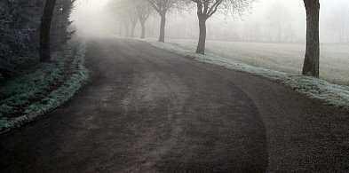 Śliskie chodniki i drogi - wydano ostrzeżenia dla powiatu kartuskiego-74030