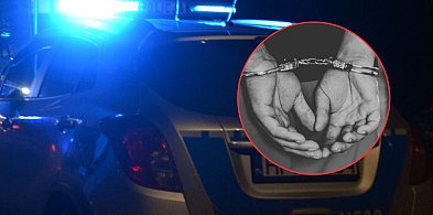 Policjanci zatrzymali kierowcę volkswagena, a to pasażer ma problemy-74213