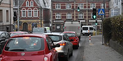 Kartuzy. Sygnalizacja na ul. Gdańskiej już działa. Kierowcy mówią o utrudnieniach-74310
