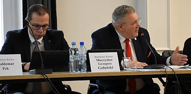 Kartuzy. Podwyżka dla burmistrza w fatalnym kontekście-74502