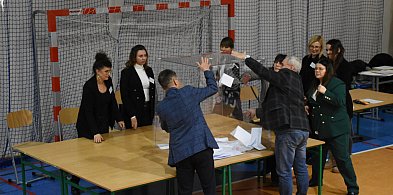 Pierwsze konsultacje ws. praw miejskich dla Sierakowic. Mieszkańcy na NIE-75114