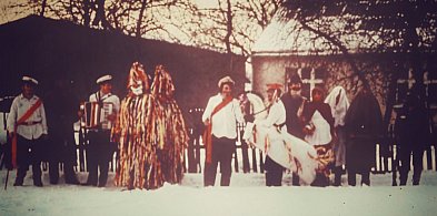 Zobacz niezwykły film o tradycji kolędowania, która przetrwała 90 lat!-75153