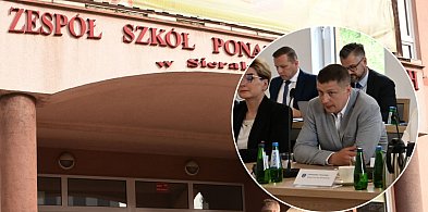 Radni powiatowi apelują o modernizację Zespołu Szkół w Sierakowicach-75141
