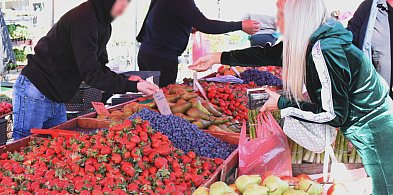 Niepewna przyszłość sierakowickiego targowiska. Władze zapowiadają zmiany-75381