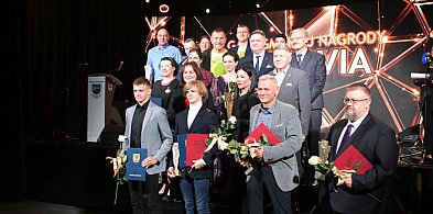 Gminne Nagrody Sucovia wręczone ludziom kultury, sportu, społecznikom...-75462