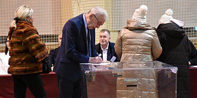 Gowidlino. Mieszkańcy gremialnie zagłosowali przeciwko zmianie statusu Sierakowic-76327