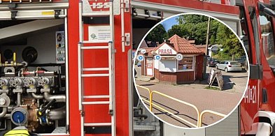 Żukowo. Spłonął charakterystyczny kiosk znajdujący się w centrum miasta-76492