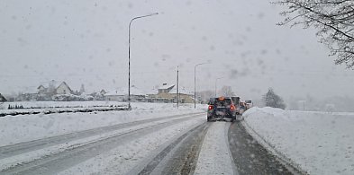 Utrudnienia na drogach. W Łapalicach trasę blokowała ciężarówka