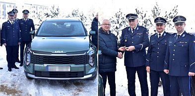 Nowy radiowóz dla kartuskiej policji. Klucze przekazano podczas uroczystości