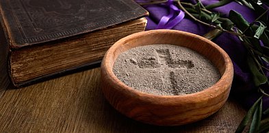 W Kościele katolickim Środa Popielcowa rozpoczyna Wielki Post