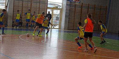 Turniej halowy w Kiełpinie. Zwycięstwo Brdy Rytel