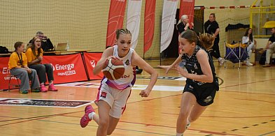 W Sierakowicach trwa koszykarski Turniej Finałowy Mistrzostw Polski U13K