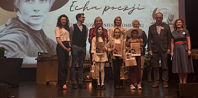 Osiecka wciąż inspiruje. "Echa Poezji" w sierakowickim Centrum Kultury