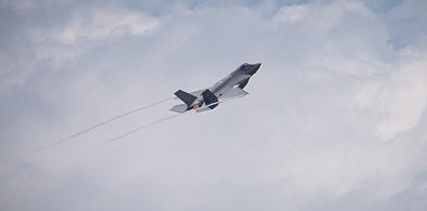 F-35 przeleciały nad Pomorzem. Myśliwce widoczne także nad pow. kartuskim