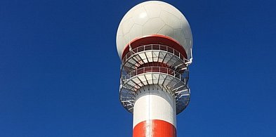 W Leźnie stanął nowy radar dozorowania przestrzeni powietrznej
