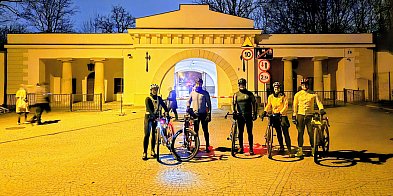 Rowerzyści z Kaszub pokonali 390 km z okazji Święta Niepodległości-73838