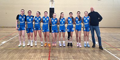 Zwycięstwo kadetek starszych UKS BAT w Starogardzie Gdańskim-74901