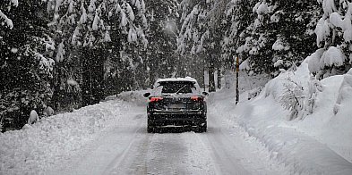 Co warto mieć w aucie w czasie mrozów? PUW przypomina-76084