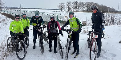 Rowerowa sztafeta na rzecz WOŚP. Natalia pokonała wiatr i mróz