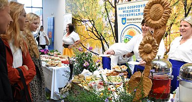 Powiatowy Turniej Kół Gospodyń Wiejskich tym razem w Chmielnie-71187