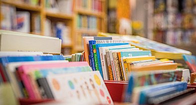 Małe podróże, wielkie emocje. Tydzień z biblioteką w Chmielnie