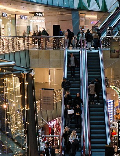 Dziś sklepy otwarte. To ostatnia niedziela handlowa w tym roku-75481