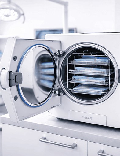 Jak właściwe procedury sanitarne chronią zdrowie pacjentów i personelu? Odpowiadam