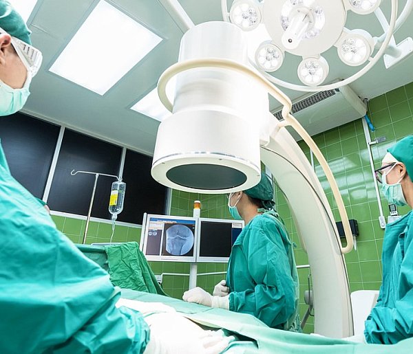 Polskie szpitale bez szans w obliczu kryzysu? Eksperci biją na alarm-71192