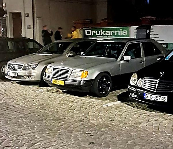 Kartuzy. Nocne spotkanie miłośników mercedesów-71491