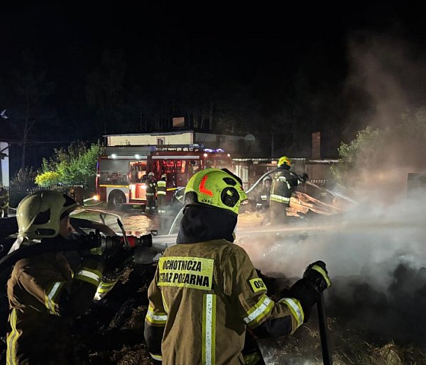 Kistowo. Nocny pożar budynków gospodarczych-71544