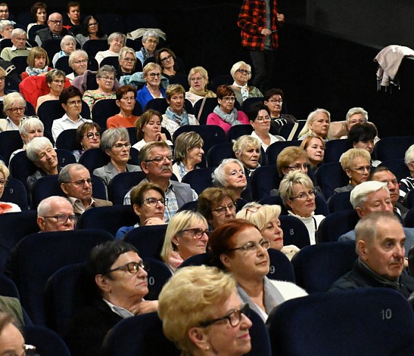 Kartuzy. Mimo problemów ruszył kolejny rok Uniwersytetu Trzeciego Wieku-72081