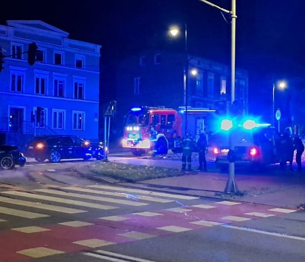 Kartuzy. Kolizja przy Placu Brunona. Na szczęście bez rannych-72633