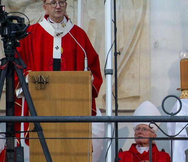 Abp Galbas: chrześcijanin nie może wzywać do ksenofobii, nienawiści...-72729