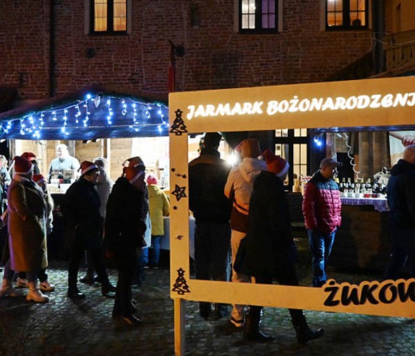 Żukowo. Chętni wystawcy już mogą zgłaszać swój udział w Jarmarku Świątecznym-73044