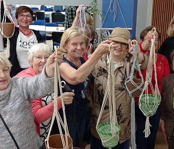 Od akwareli po poloneza. Seniorzy odkrywają pasje i nagrywają podcasty-73520