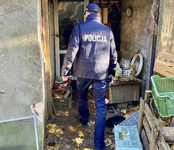Żukowo. Policja i GOPS odwiedzają miejsca, gdzie mogą przebywać bezdomni-73625