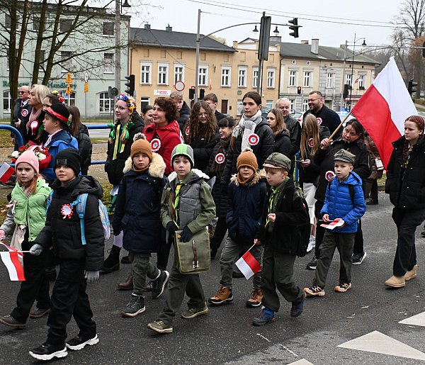 107. rocznica odzyskania przez Polskę niepodległości. Tak świętują Kartuzy-73769