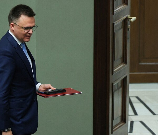 Szymon Hołownia podpisał rezygnację z funkcji marszałka Sejmu-73897