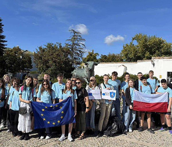 Uczniowie z Przodkowa zdobywali zawodowe doświadczenie w Hiszpanii-74207