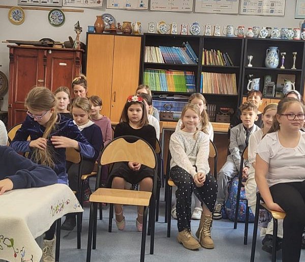 Leźno. Uczniowie żukowskich szkół dobrze czytają po kaszubsku-74586