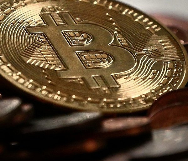 Rząd jeszcze raz złoży projekt ustawy o kryptoaktywach-74890