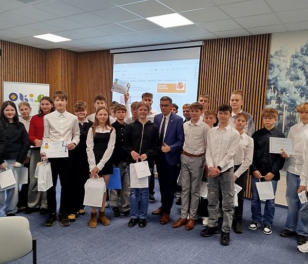 Młodzież z gm. Żukowo poszerzyła swoją wiedzę z zakresu ekonomii-75492