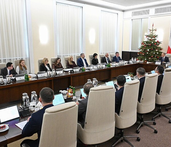 Jest projekt ustawy o statusie osoby najbliższej w związku-75786