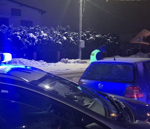 Kiełpino. Auto bez przeglądu, a kierowca bez uprawnień-76096